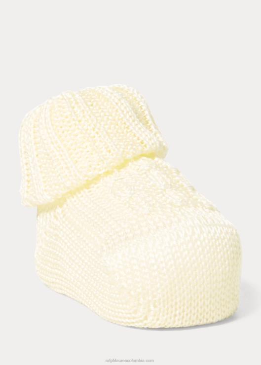 botines de ochos bebé amarillo suave Ralph Lauren 2XR2V8044